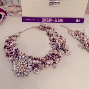 Ann Taylor statement necklace and bracelet